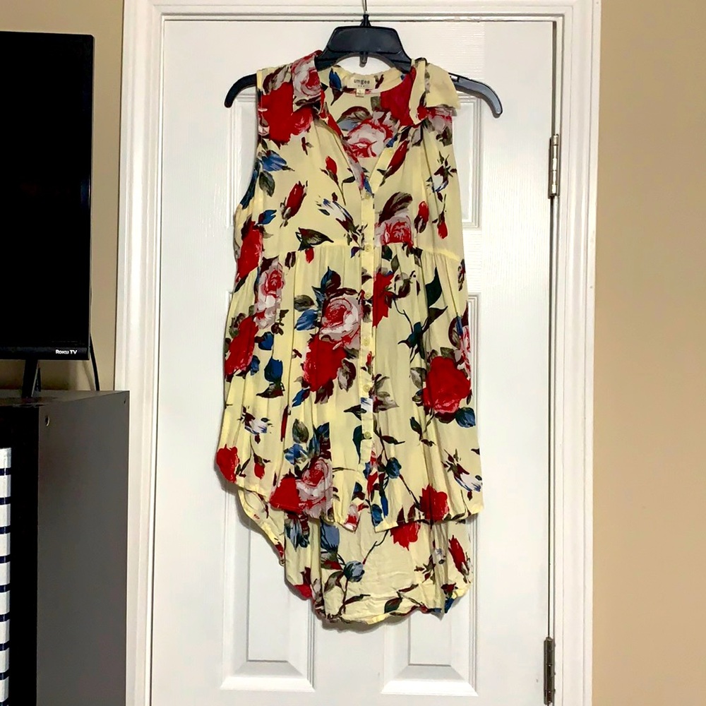 Umgee size large floral top